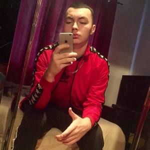 Meet your Posher, Alex